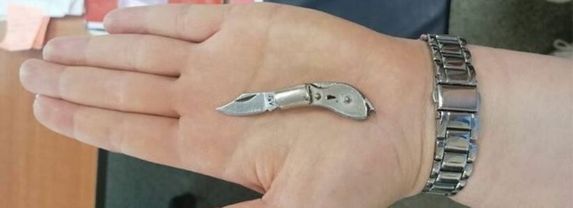 В одном из детсадов Красноярска воспитанник принес с собой перочинный ножик. Родители других детей заявили об этом в полицию.