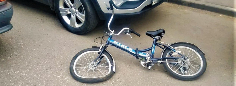 В Набережных Челнах под колеса машины угодил 11-летний ребенок. Мальчик катался на велосипеде в одном из двором микрорайона Замелекесье.