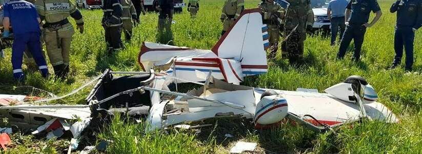 Частный легкомоторный самолет упал в четверг, 16 июня, в Тюменской области. Об этом сообщили в пресс-службе управления МЧС по региону.