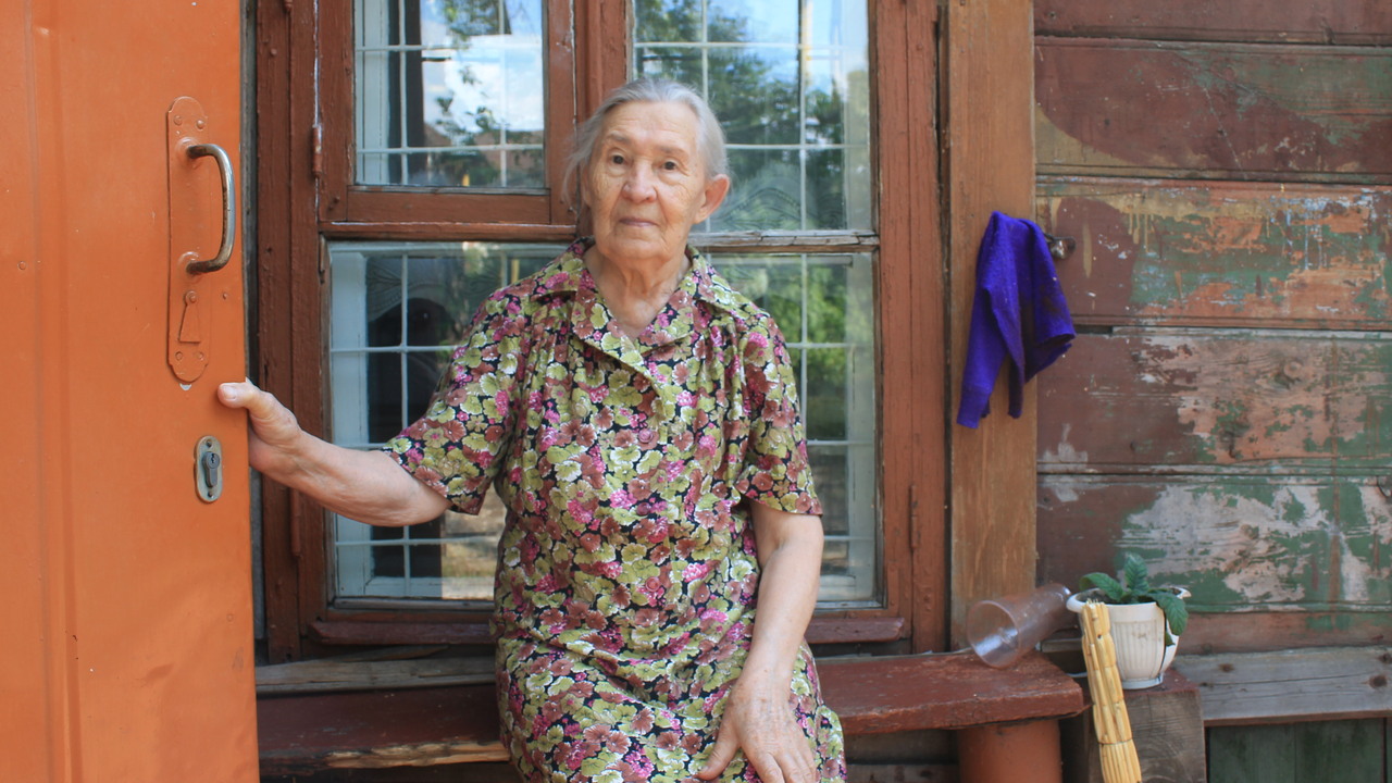 В ноябре пожилые россияне смогут получить разов...