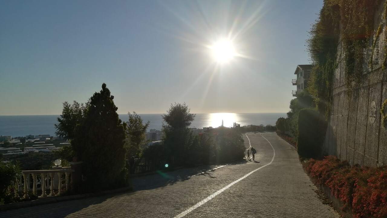 Идея провести пенсию у моря для многих россиян ...