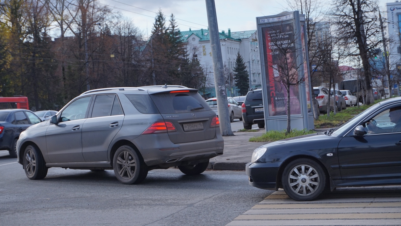Вопрос о том, когда водитель вправе начать движ...