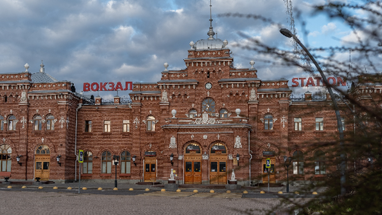 Великолепный образец архитектуры - железнодорож...