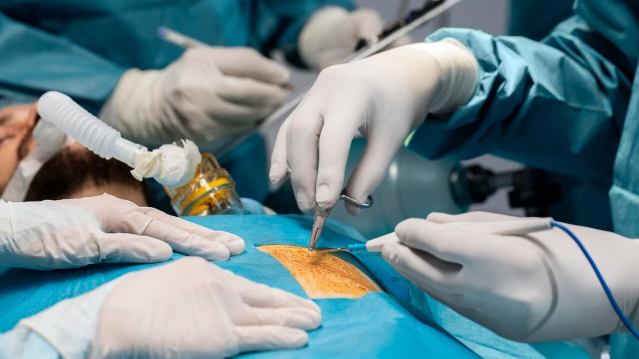 В США хирурги провели сложную операцию, которая...