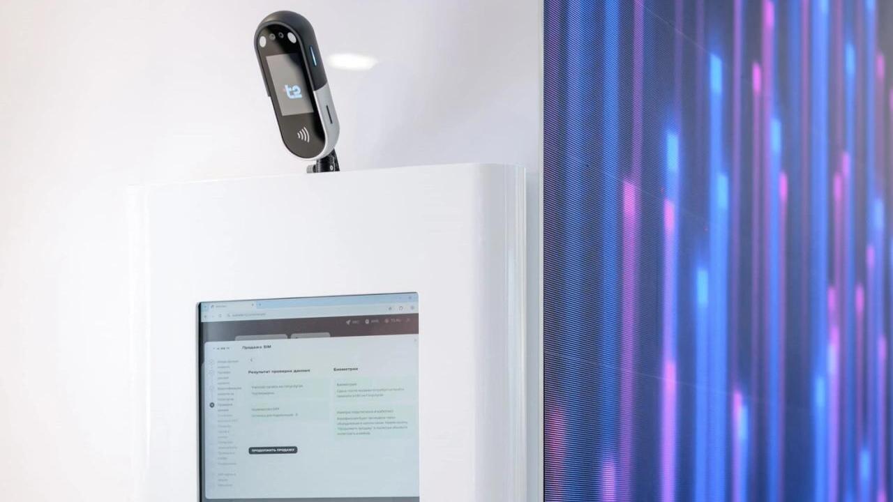 Т2, российский оператор мобильной связи, продол...