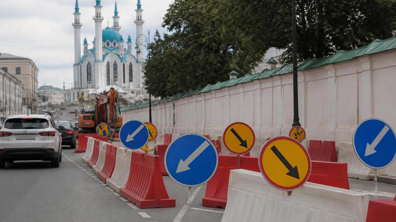 В Казани ограничат движение по улице Шатурской с 7 по 22 июля В Казани с 7 по 22 июля введут частичное ограни...