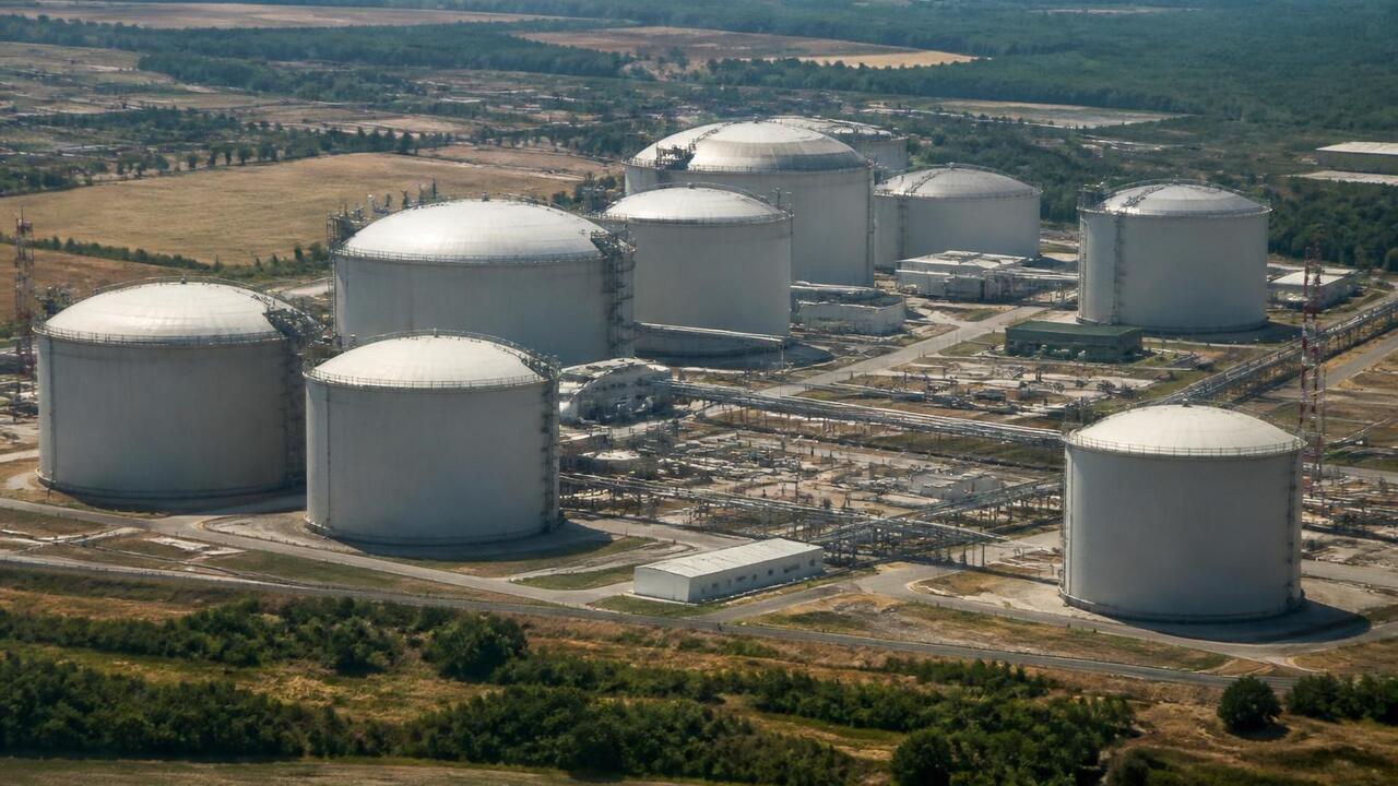 Жара в Европе вызвала рекордный за шесть лет отбор газа из хранилищ Из-за аномальной жары в Европе зафиксирован рек...