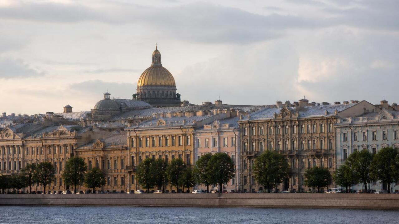 В Петербурге на первый взнос по ипотеке нужно 20 зарплат Аналитики подсчитали, что для первоначального в...