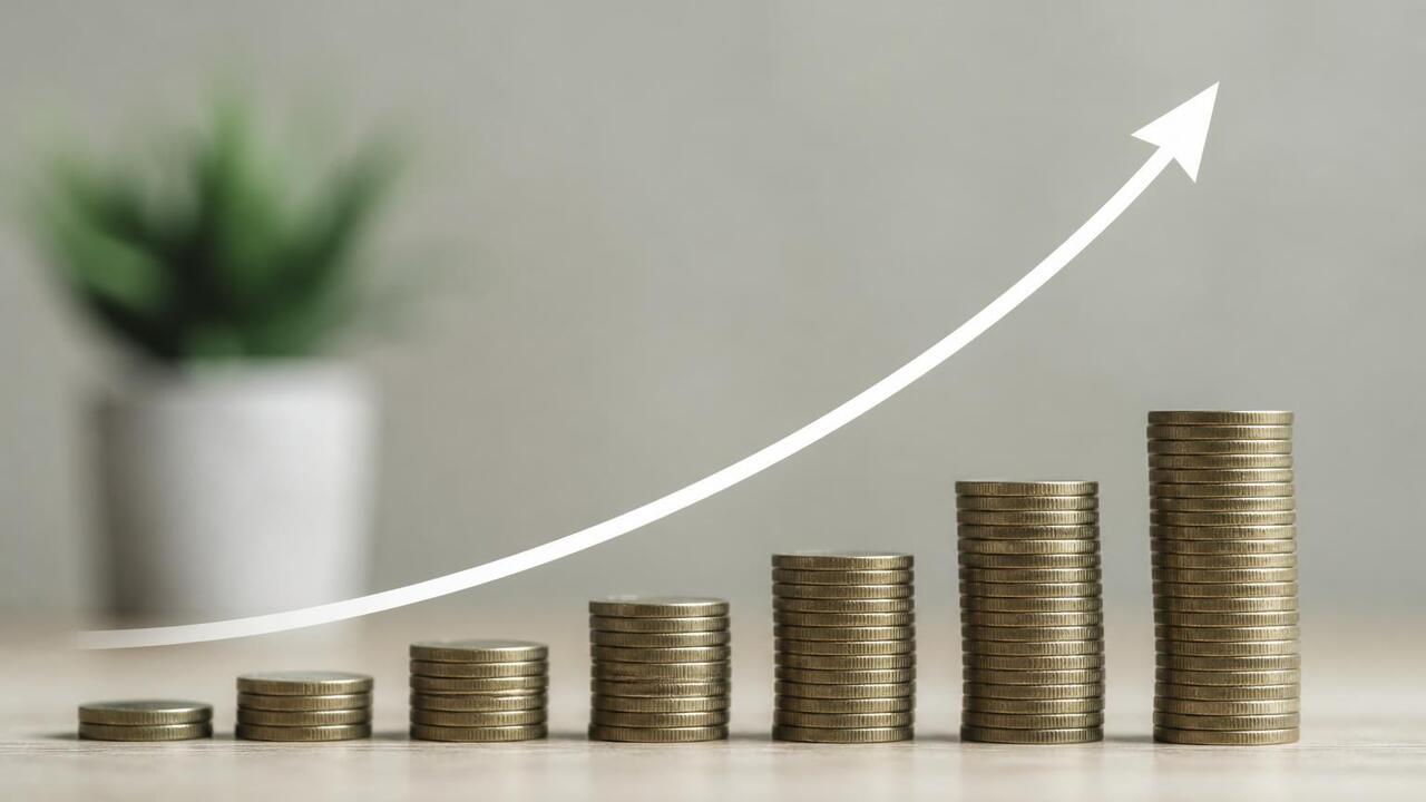 Рынок услуг в Башкирии вырос на 3,3% за год Объем платных услуг в Башкирии за январь—май вы...