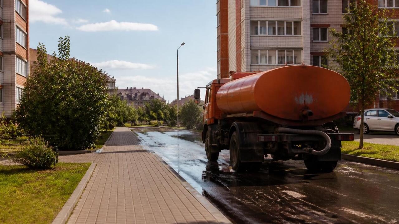 В 88 зданиях Московского района Казани отключат воду В 88 зданиях Московского района Казани отключат...