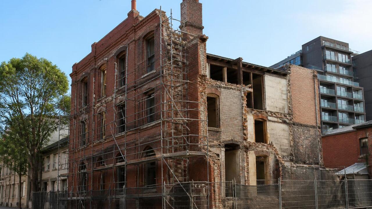 Мергасовский дом в Казани полностью разберут дл...
