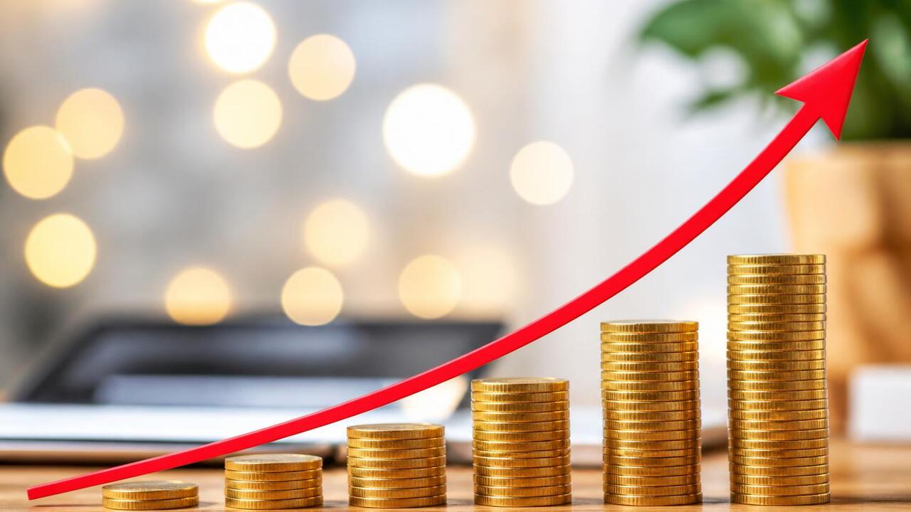 Средняя максимальная ставка по рублевым вкладам выросла до 12,85% По данным Банка России, средняя максимальная ст...