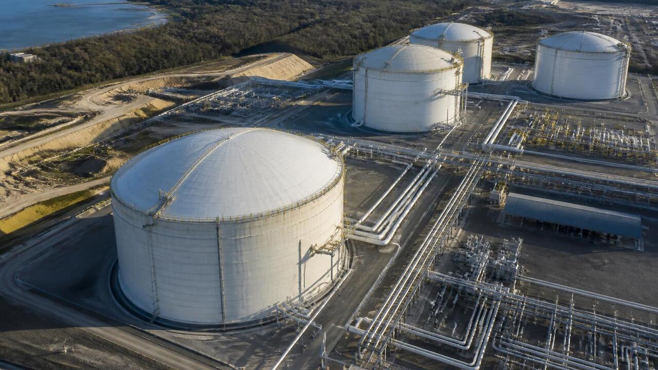 Европа закачала в подземные хранилища почти 32 млрд кубометров газа Европейские страны с начала лета закачали в под...
