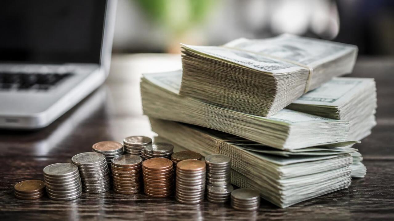 Наличные в обращении в июле выросли на рекордные 643 млрд рублей В июле 2026 года объем наличных денег в обращен...