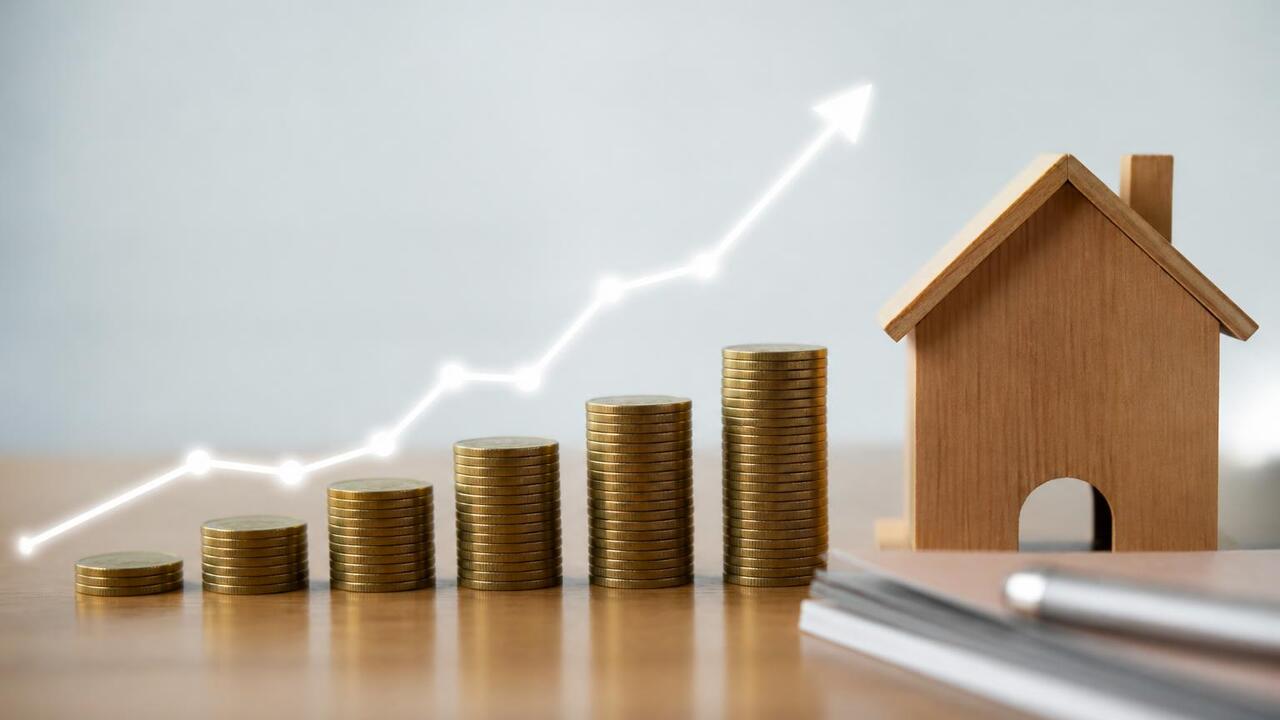 До 12,9% выросла средняя максимальная ставка по вкладам в крупнейших банках Средняя максимальная ставка по рублёвым вкладам...