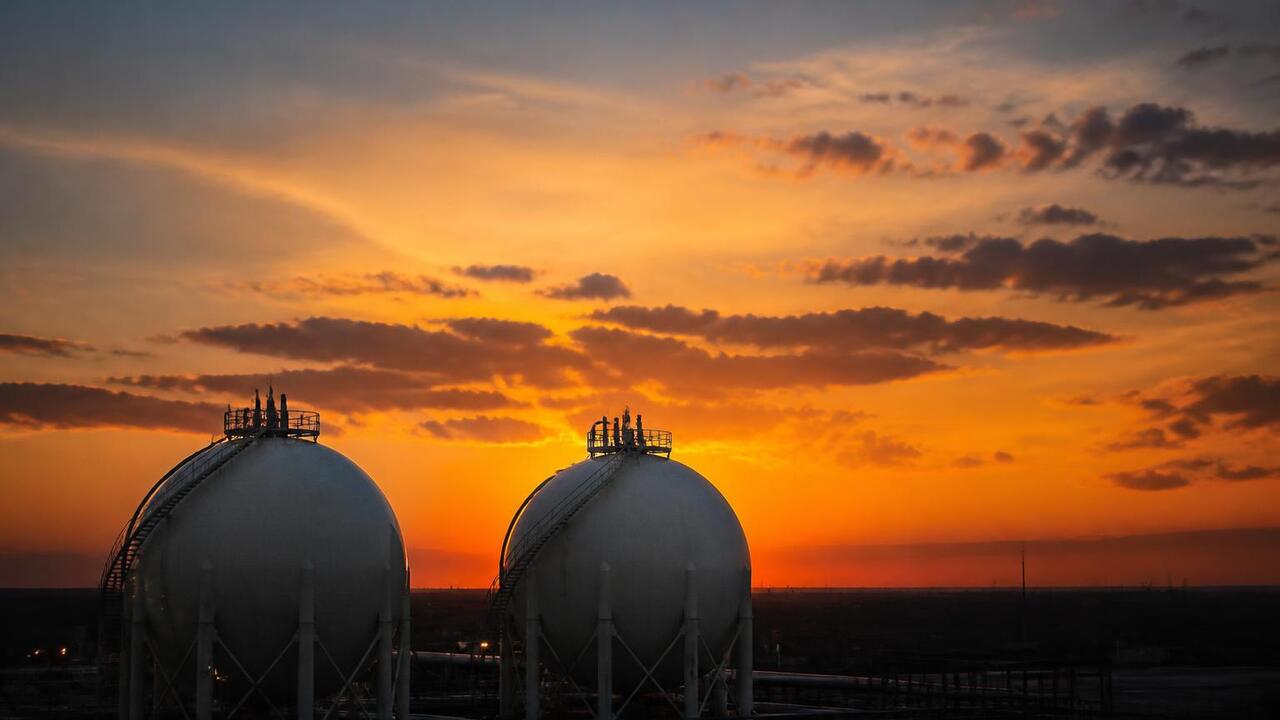 Цены на газ в Европе более чем удвоились с начала года Европейский газовый рынок охватила «зимняя пани...