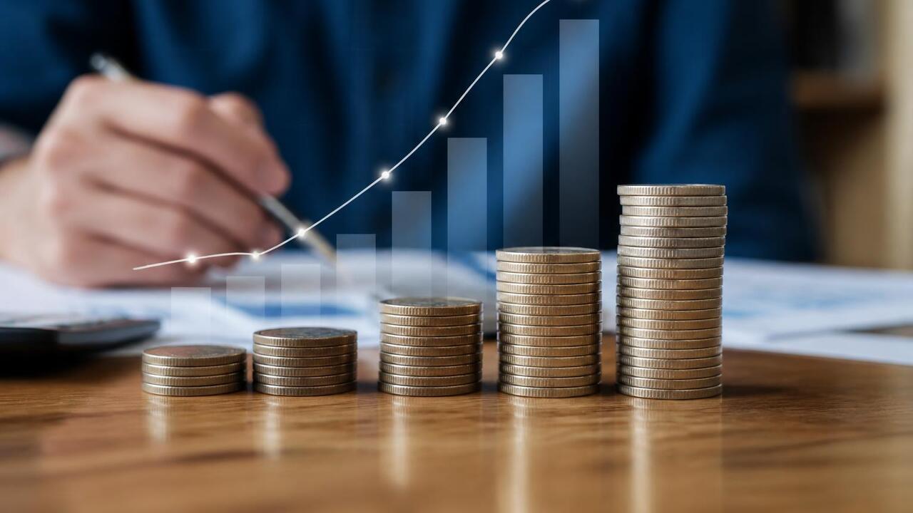 Вероятность повышения ставки ФРС на 25 б.п. в сентябре выросла до 57% После выступления главы ФРС К. Уорша рынки повы...