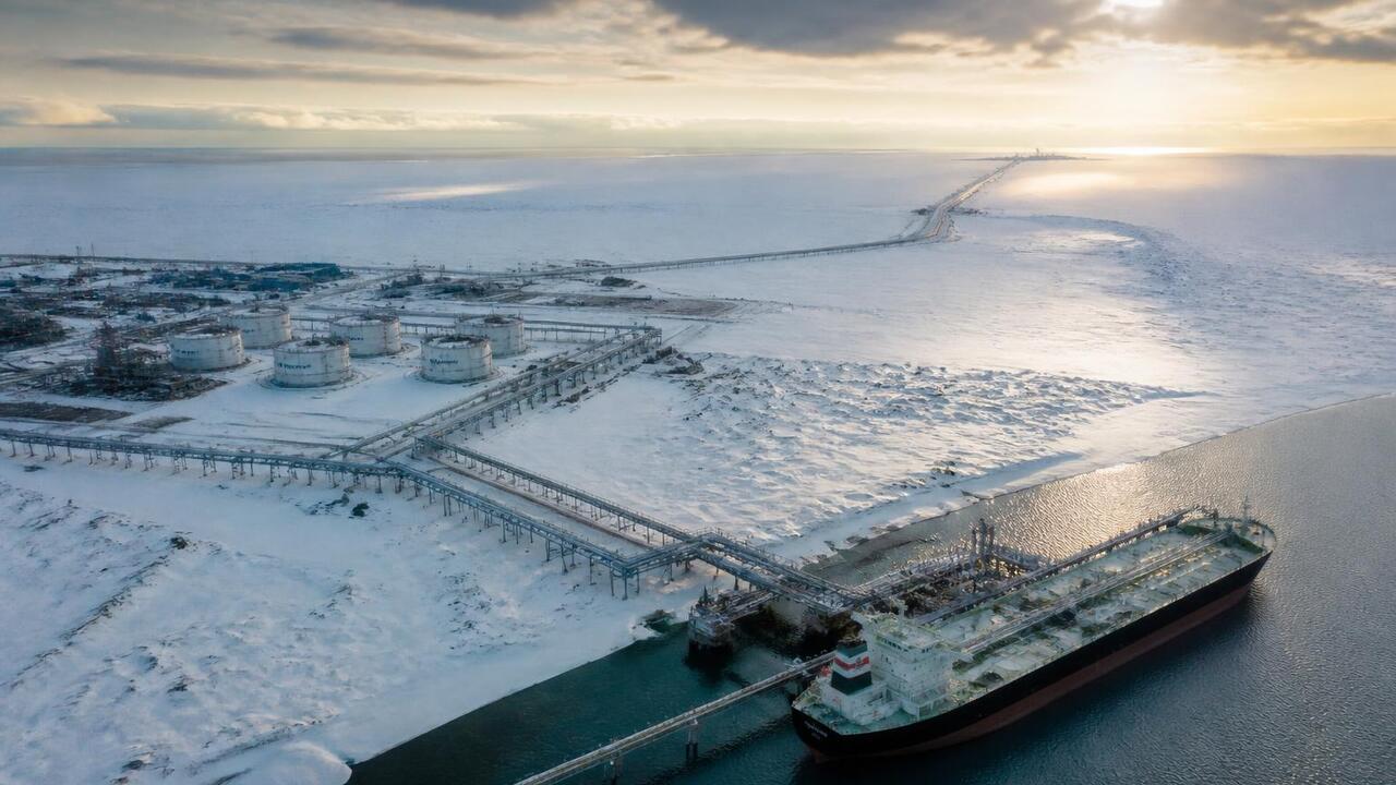 «Восток Ойл» запустил нефтепровод и терминал в Арктике: старт поставок на мировые рынки «Восток Ойл» запустил магистральный нефтепровод...