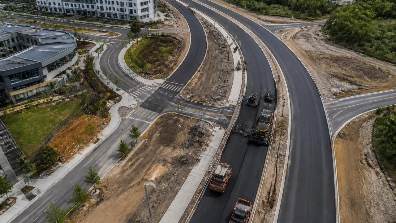 На дороги Казани в 2026 году выделят свыше 27 млрд рублей В Казани на дорожные работы в 2026 году выделят...