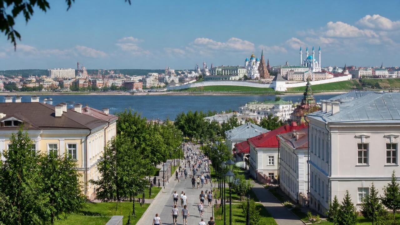 Казань за 8 месяцев 2026 года приняла 4,4 млн т...