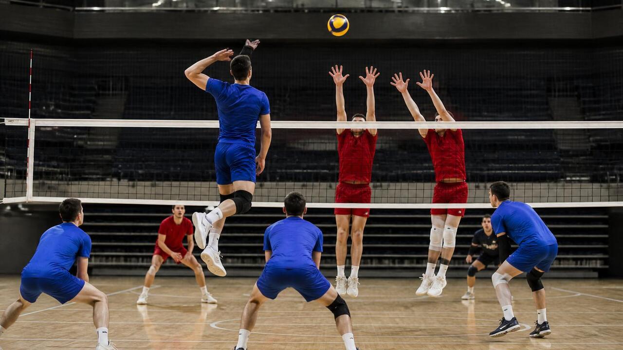 Казанское «Динамо-Ак Барс» обыграло «Заречье» в...