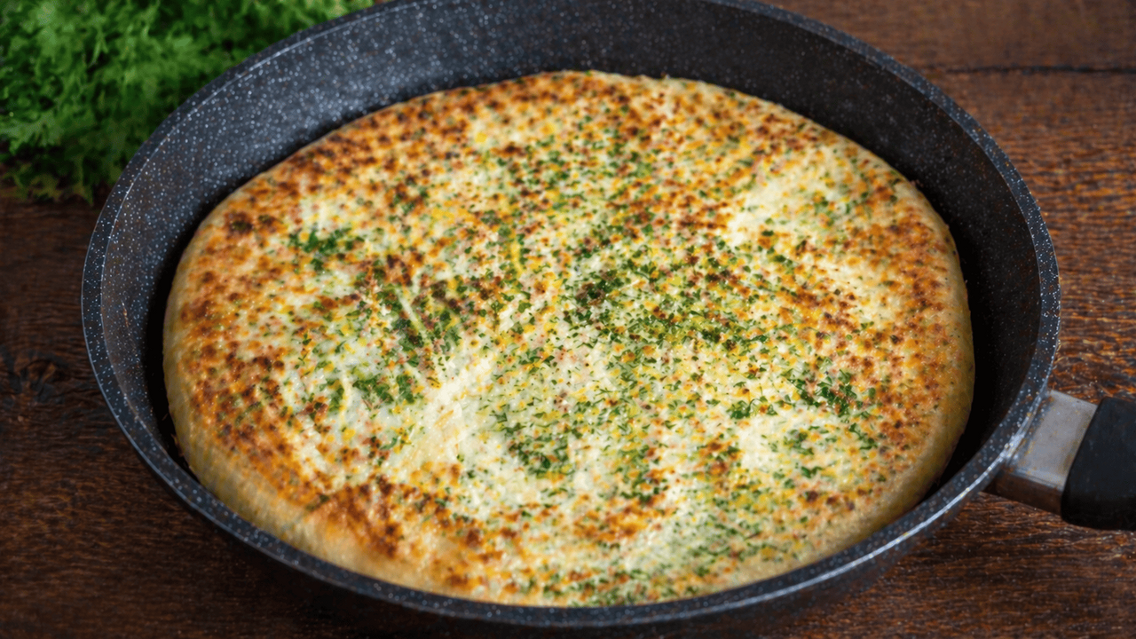 Ароматные хачапури с тянущимся сыром можно приг...