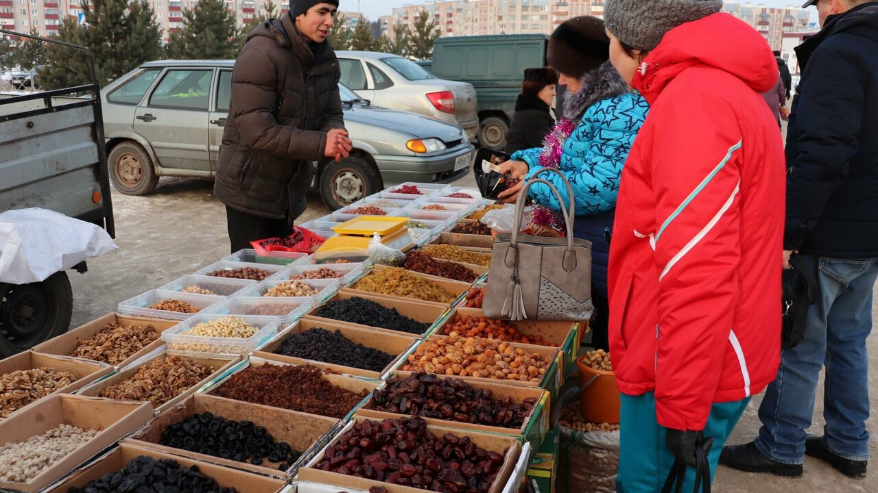 В Татарстане на рынке Азнакаево разгорелся масс...