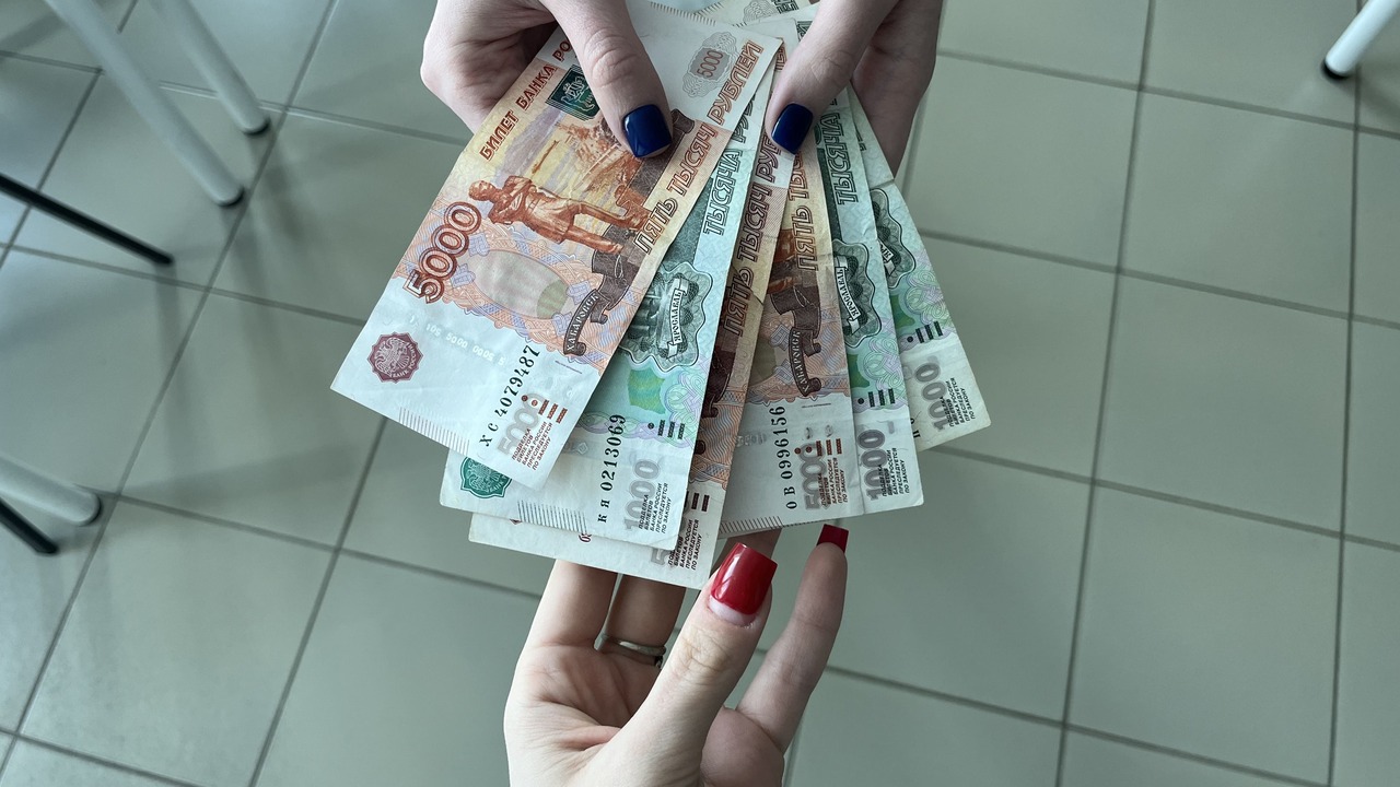 С выходом на определённый возраст в России у гр...