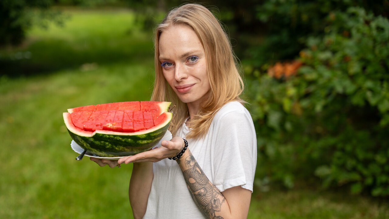 Драконьи яйца и чёрные принцы: казанцы прошли арбузный тест на характер Редакция ProKazan устроила дегустацию арбузов ...