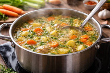 Завтрак, который выбирают в странах с высокой продолжительностью жизни: рецепт полезного супа