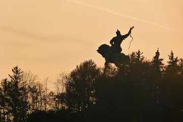 Нумерологи объяснили феномен лидеров: некоторые даты рождения наделяют людей мощной харизмой