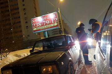 Требование показать телефон на дороге: зачем инспекторы ГАИ это делают и как действовать водителю