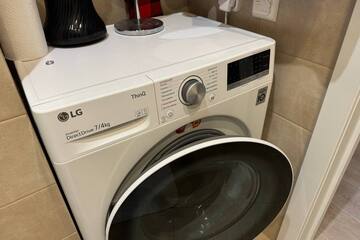 Хитрый приём опытных хозяек: ложка в стиралке и полотенца как новые