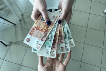 Пенсионерам готовят денежную выплату в 10 тысяч рублей: кому именно переведут деньги и когда их ждать
