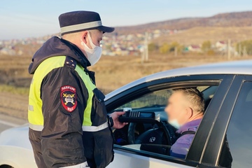 Эти слова выдают водителя с головой при первой же остановке: какие фразы инспекторы ДПС считают признаком неуверенности