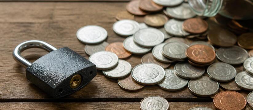 Пенсионерка из Азнакаево потеряла 2,7 млн, поверив лжесотрудникам 76-летняя жительница Азнакаево перевела мошенни...