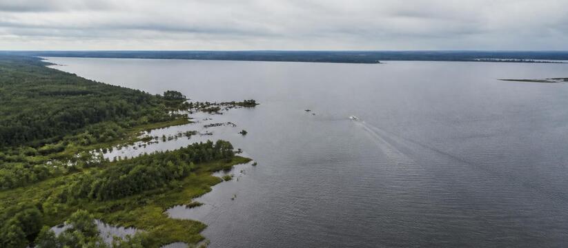 Уровень Куйбышевского водохранилища у Казани пр...