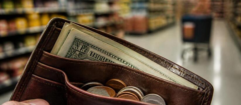 Американские семьи на фоне инфляции 3,4% меняют...