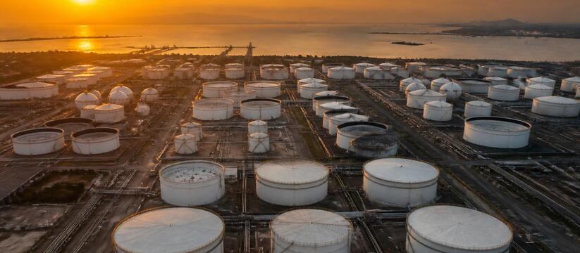 Стратегический резерв нефти США: 289,7 млн баррелей, минимум с 1982 года Стратегический резерв нефти США упал до 289,7 м...