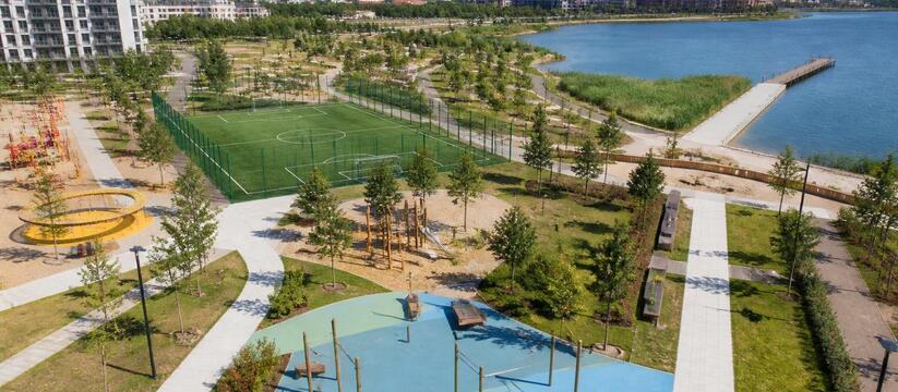 В Казани открыли обновленный двор на улице Фатыха Амирхана В Казани открыли благоустроенный двор на Фатыха...