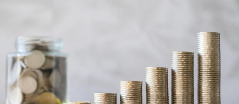 Средняя зарплата в девяти регионах России превы...