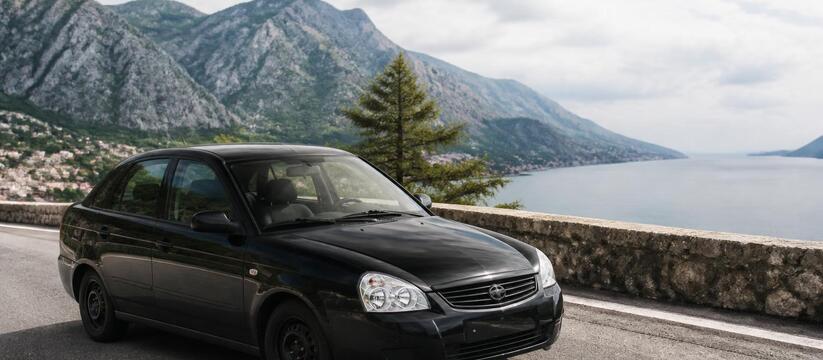 Друзья из Казани и Киева объехали Европу на Lada Priora Друзья из Казани и Киева на черной Lada Priora ...