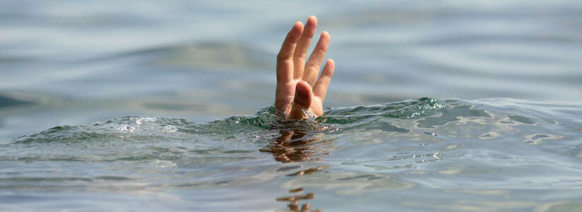 Из четверых доплыли трое: В Челнах подростка унесло течением – он утонул