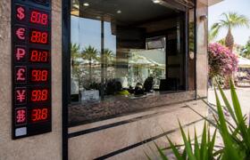 Россияне в Турции могут свободно обменивать рубли