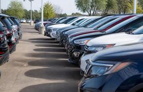 Продажи новых автомобилей в России за семь меся...