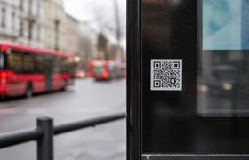 QR-коды на остановках Казани помогут сообщить о...