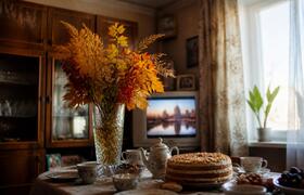 Министр труда Татарстана поздравила 90-летнюю в...